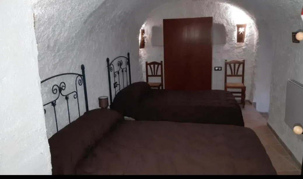 Casa Cueva Los Honorios Cortes de Baza 0*,  Spain